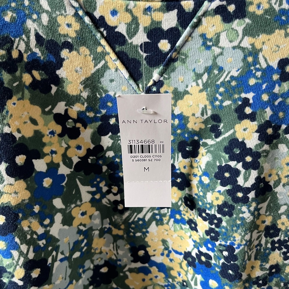 Ann Taylor Women’s Floral Print Sweatshirt Size M Multicolor 100% Cotton NWT - Picture 3 of 9